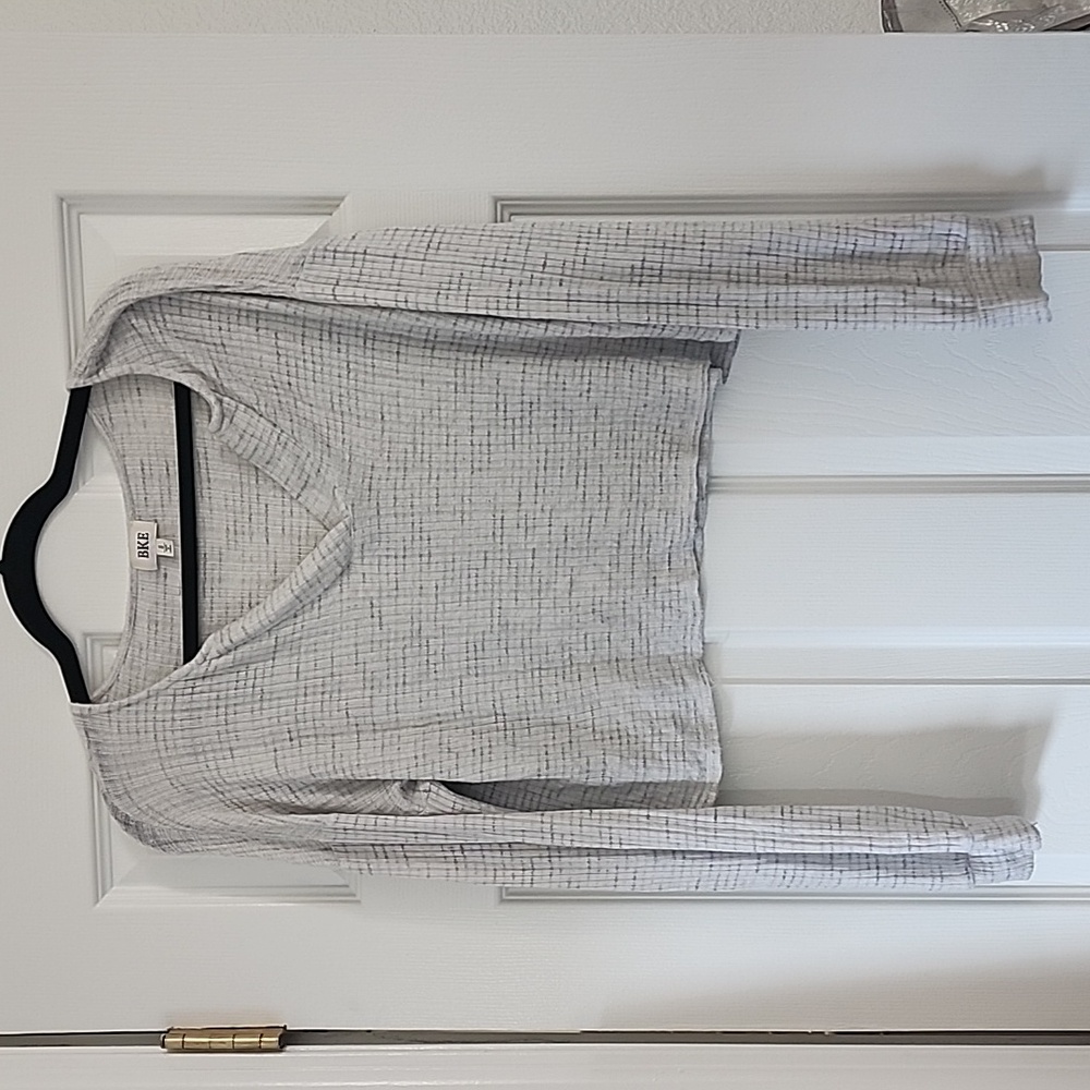 BKE Cropped Grey Cozy Sweater